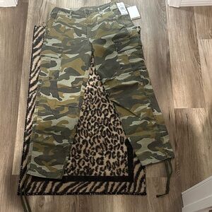 Mother size 28 NWT